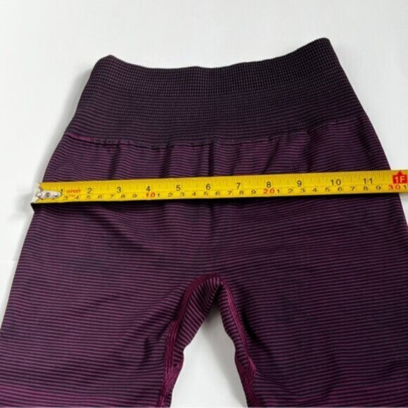 Lululemon   Bordeaux Stripe Womens Sz 2  Ebb to Train Tight - Picture 7 of 16